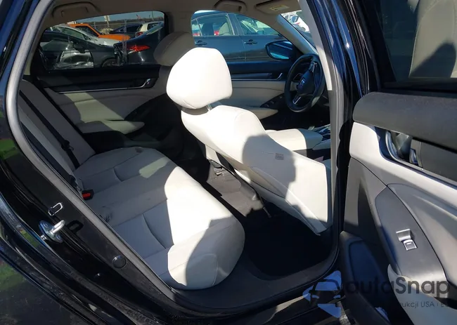 1HGCV1F13JA257932: 41825369