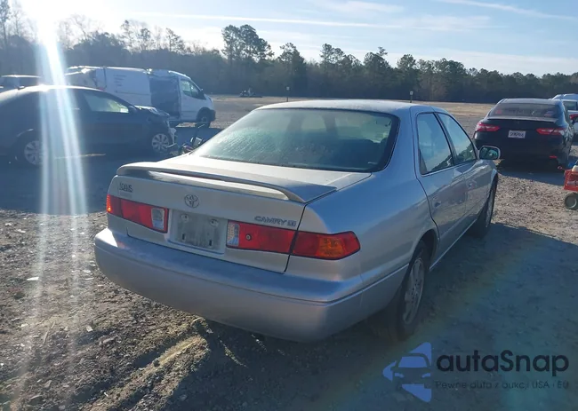 JT2BG22K4Y0455775: 41825578