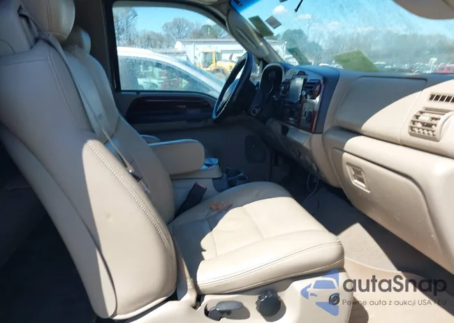 1FTSX21P06ED33807: 41824991