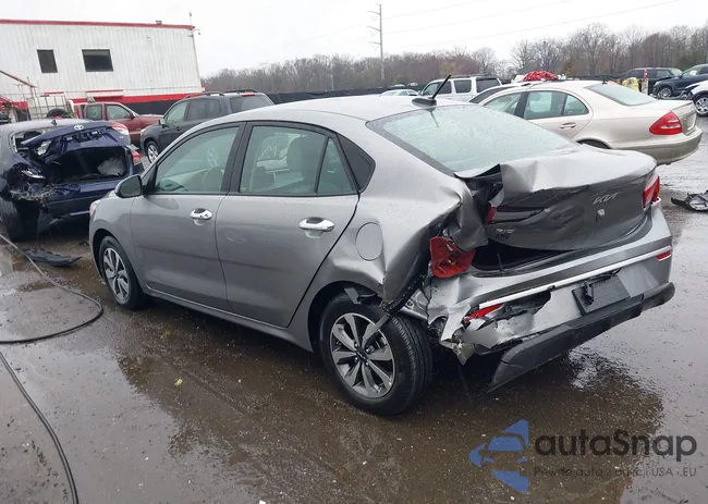 3KPA24AD5PE526049: 41825118