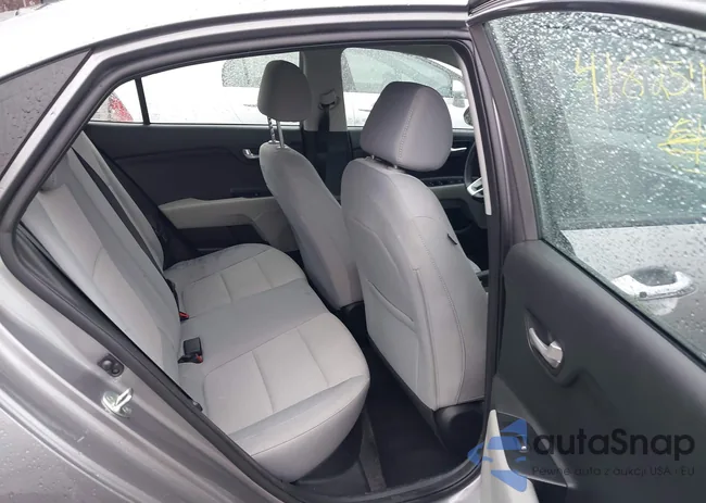 3KPA24AD5PE526049: 41825118