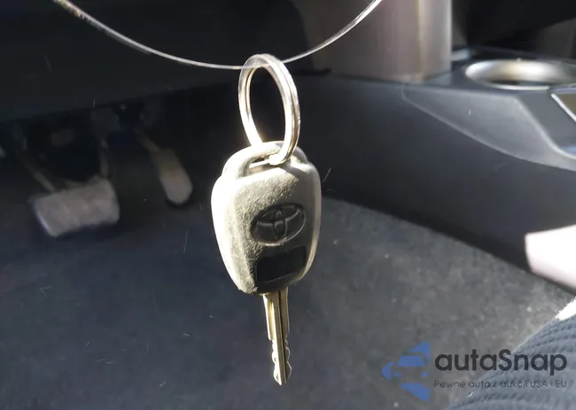 JTMBFREV6ED059943: 41825228