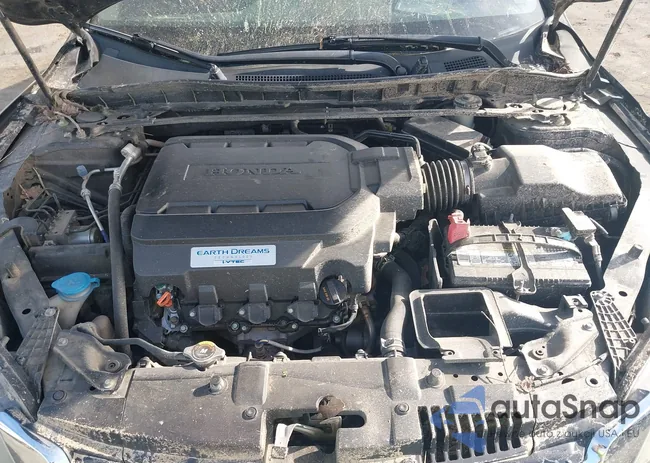 1HGCR3F87FA006609: 41826310