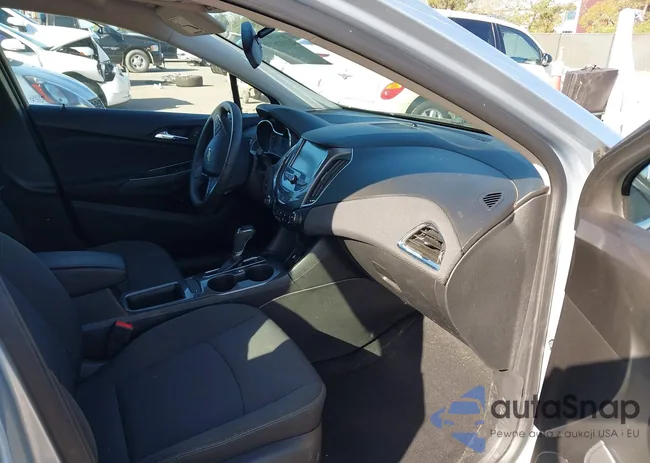 3G1BE6SM7JS606735: 41826108