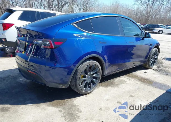 5YJYGDEE9LF033966: 41827580