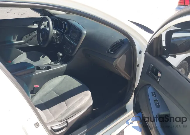 KNAGM4A70F5611306: 41828743