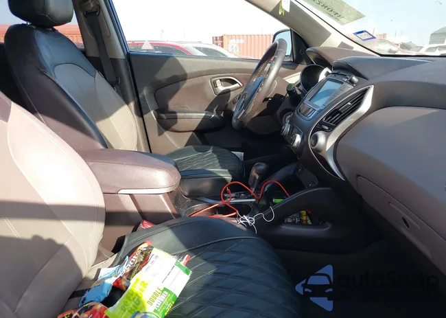 KM8JU3AC5CU490205: 41828048