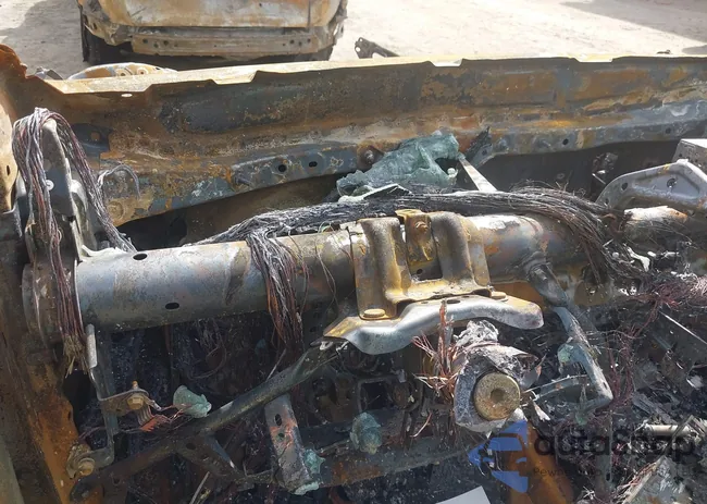 2T3A1RFV0NW263679: 41829694