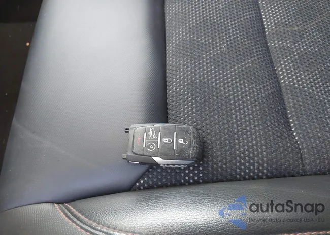 1C6SRFLT0KN688814: 41829280