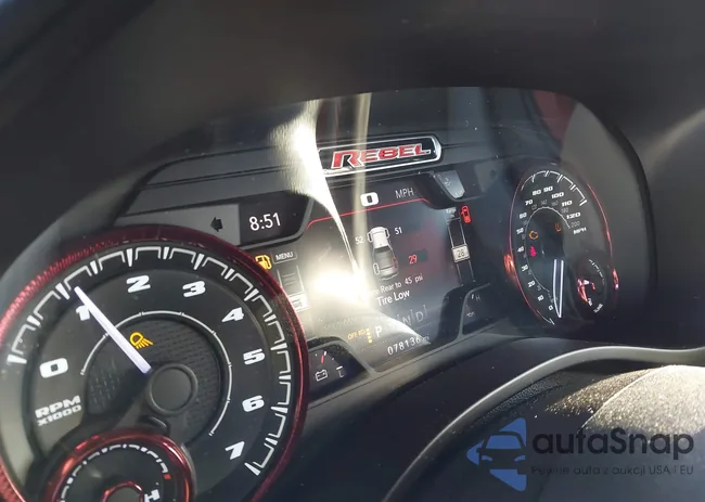 1C6SRFLT0KN688814: 41829280