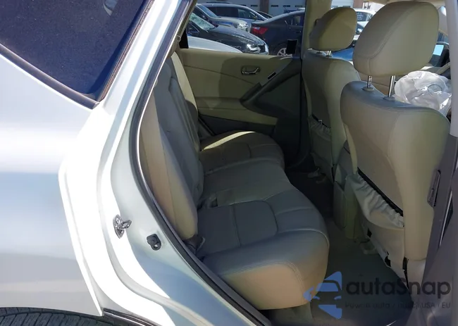 JN8AZ1MW9BW153155: 41829284