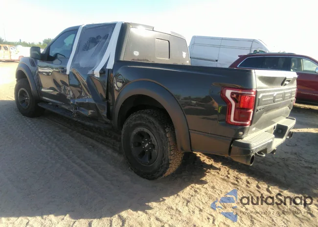 1FTFW1RG3JFB26723: 41831786