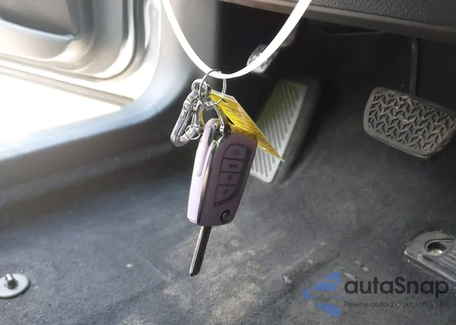 4T1B11HK4JU074514: 41831071