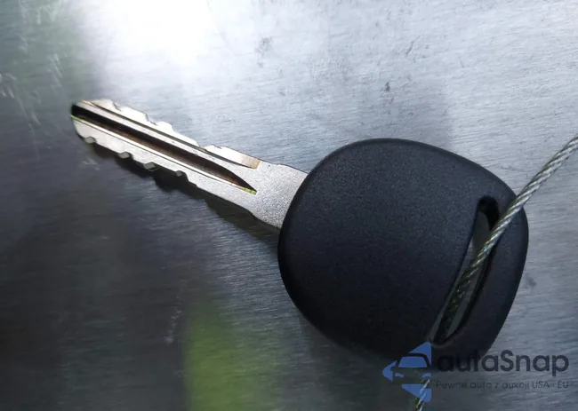 2G1WS581269400860: 41832348