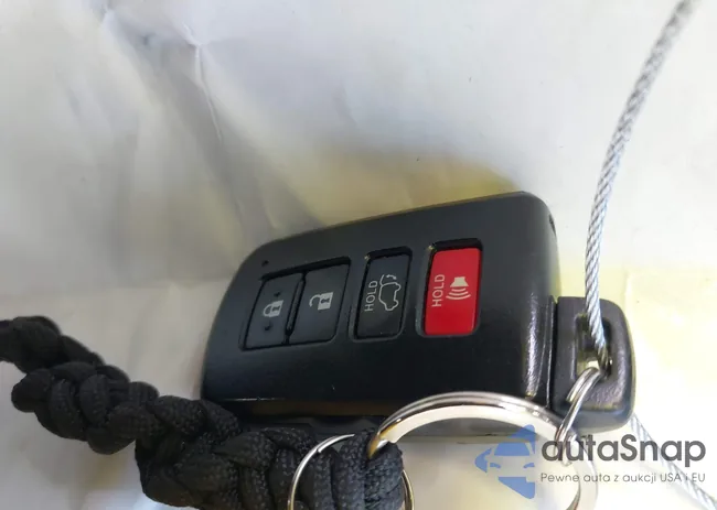 2T3JFREV7HW668686: 41832458