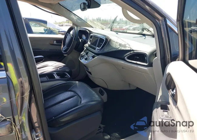 2C4RC1DG8MR539103: 41832546