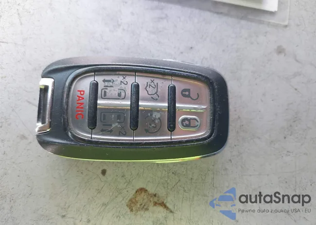 2C4RC1DG8MR539103: 41832546