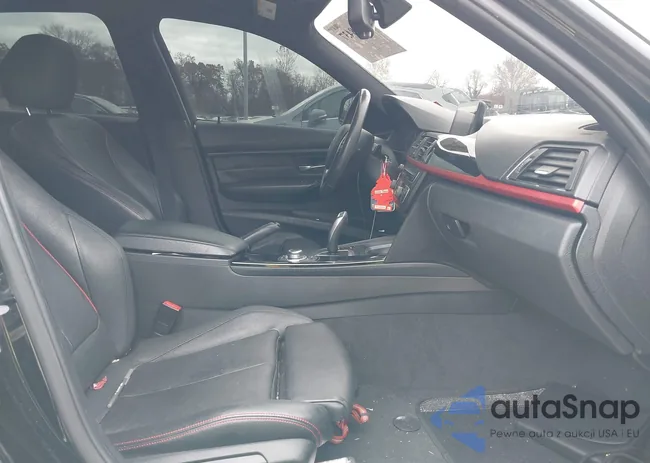 WBA3A5G55DNP25642: 41832650