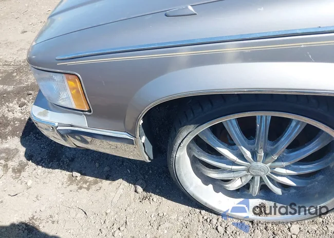 1G6DW52P2TR700192: 41832044