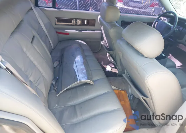 1G6DW52P2TR700192: 41832044