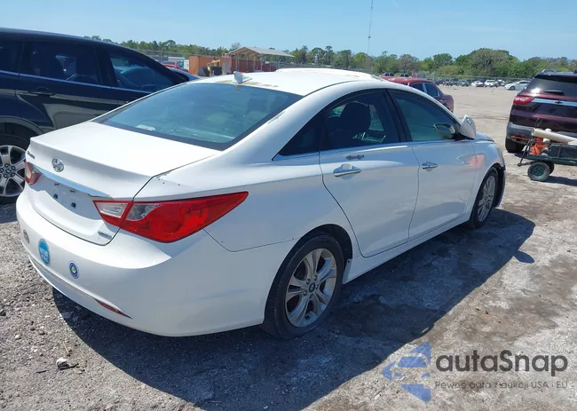 5NPEC4ACXBH001806: 41832130