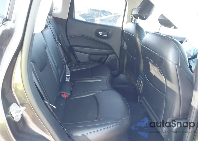 3C4NJDBB3LT223939: 41832921