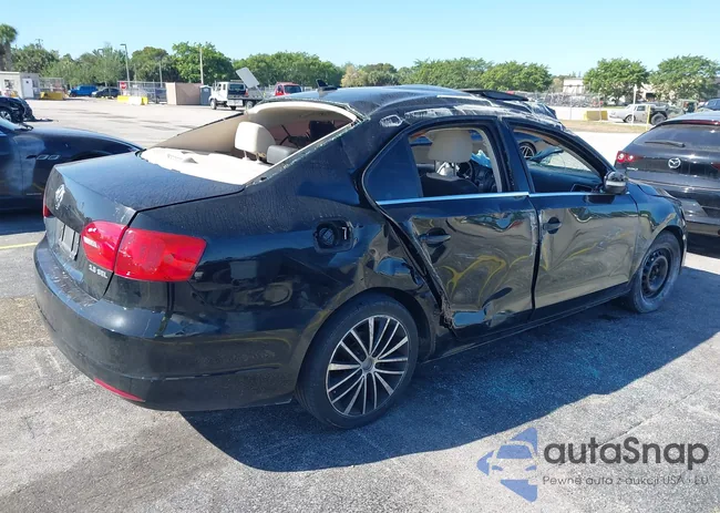 3VWLP7AJ5CM367127: 41834050