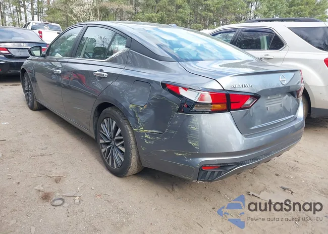 1N4BL4DV7RN311427: 41835032