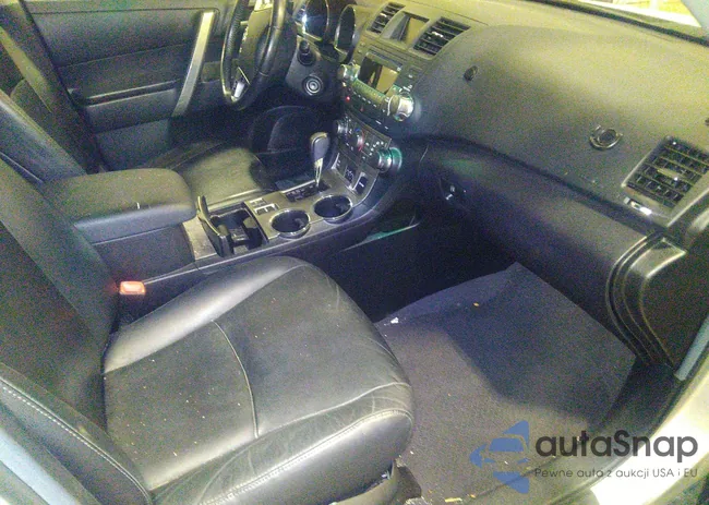 5TDBK3EH0CS096152: 41835904