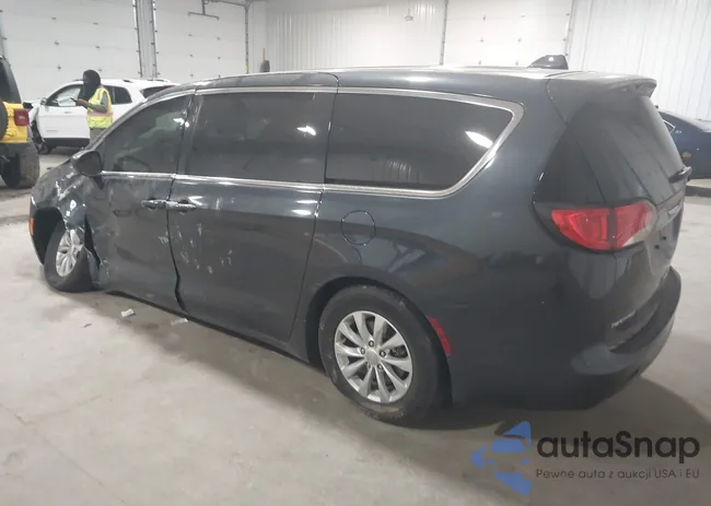 2C4RC1CG9KR749112: 41837802