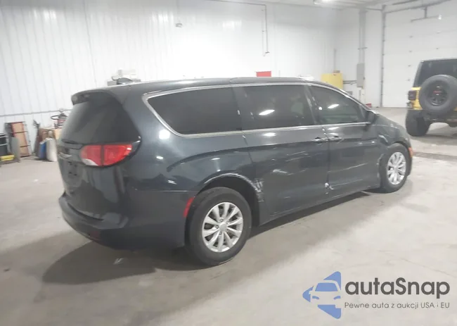 2C4RC1CG9KR749112: 41837802