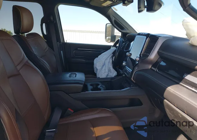 3C6TR5EJ7MG658697: 41836908