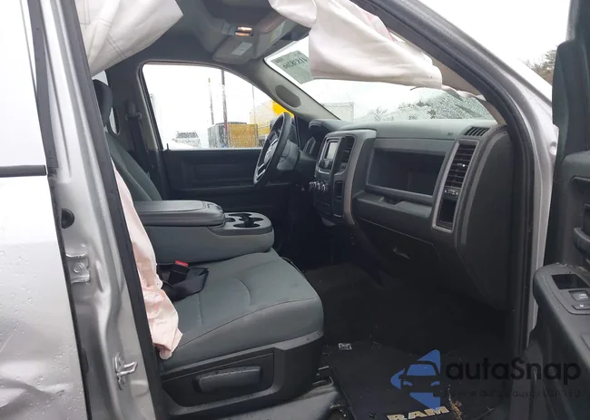 1C6RR7KT1HS844553: 41838266