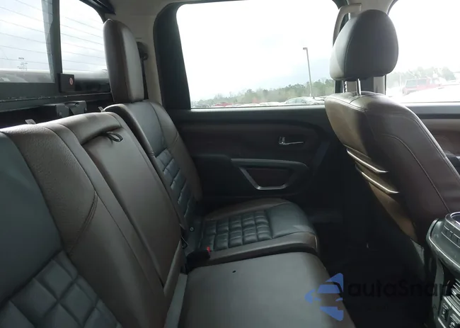 1N6AA1E56HN514037: 41838505