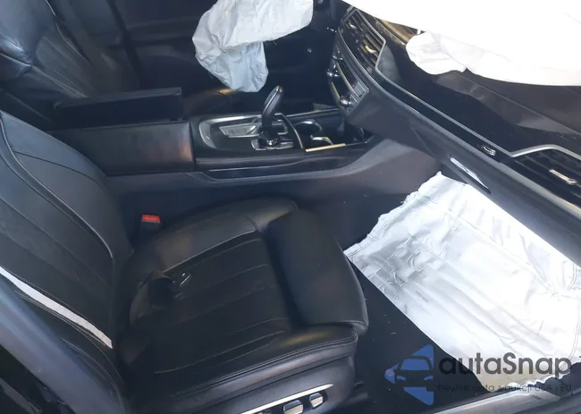 WBA7F2C50GG420565: 41838649