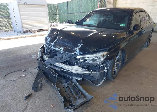 WBA7F2C50GG420565: 41838649