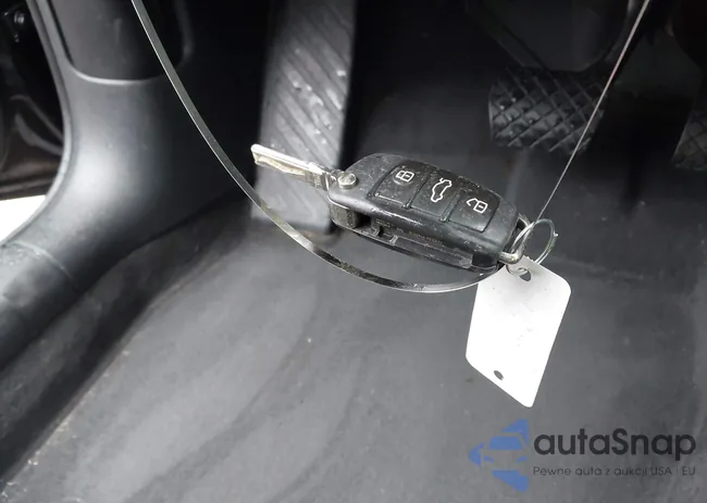 WAUBFGFF9F1128975: 41837976