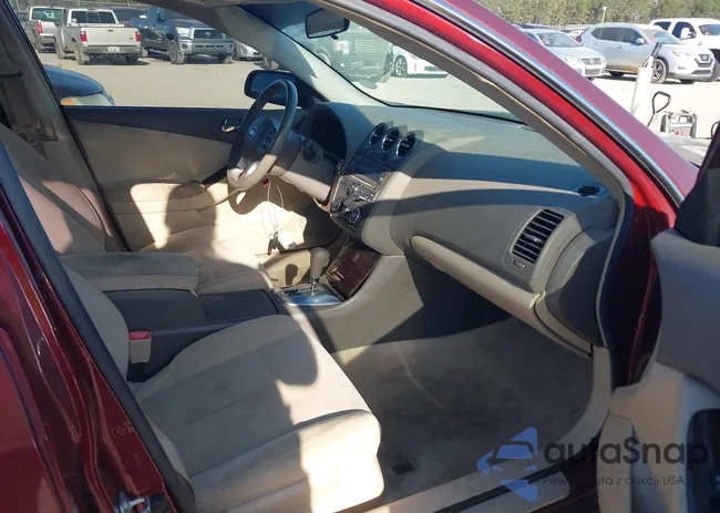 1N4AL2AP5BN414745: 41839847