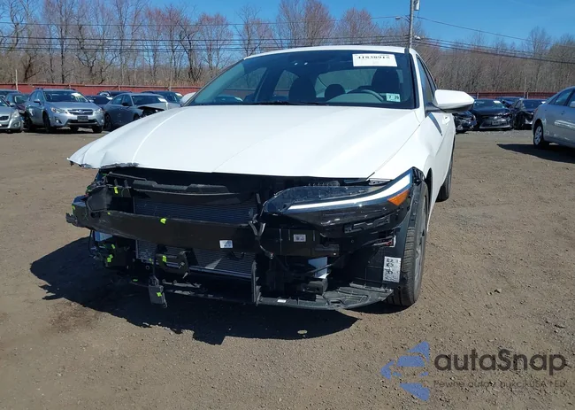 KMHLS4DG5RU764563: 41838915