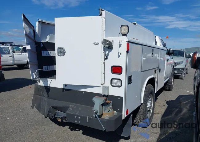 3C7WRCAL9HG737637: 41840539