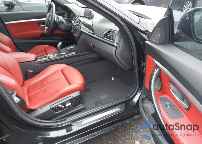 WBA3X9C5XGD869919: 41840646