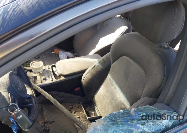 KNAE35LC9J6015737: 41840674