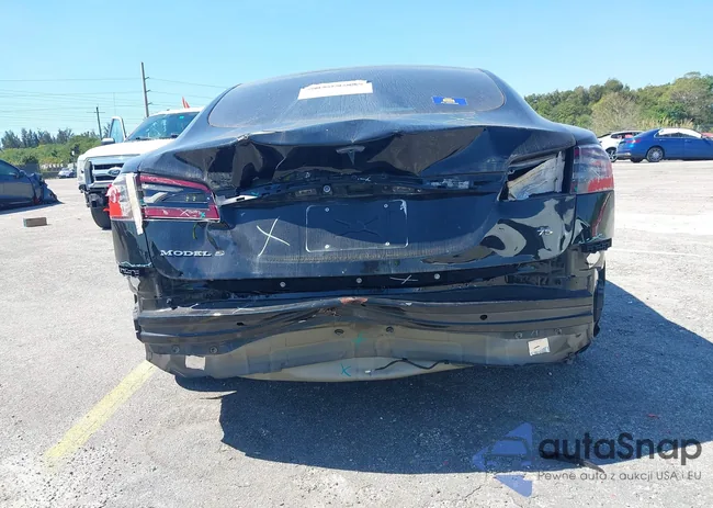 5YJSA1E17HF179051: 41841284