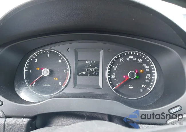 3VWLL7AJ7EM407772: 41841561