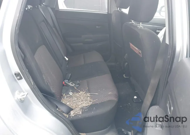 JA4AR3AU0HZ001275: 41842791