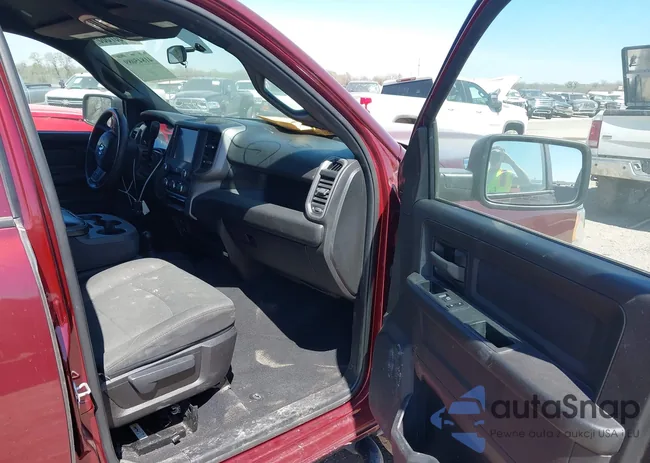 3C6UR5CL2NG250182: 41845089