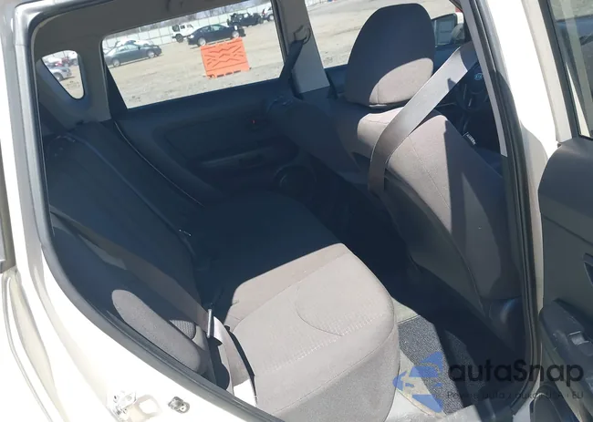 KNDJT2A54C7404738: 41846511