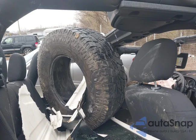 1C4AJWAGXGL128979: 41846212