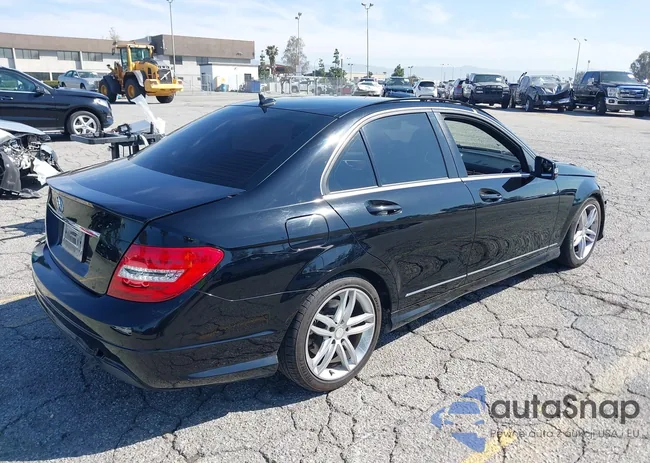 WDDGF4HB5EG219437: 41847571