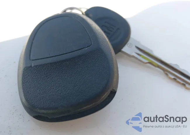 1GNSCAE09CR161937: 41846873